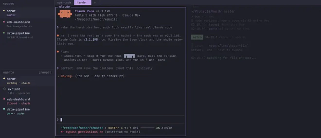 Herdr 공식 데모에서 워크스페이스와 에이전트 상태를 보여주는 사이드바와 여러 터미널 패널